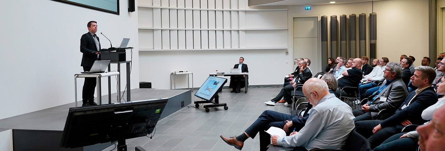 Fraunhofer-Referent Steffen Sauer hält seinen Vortrag bei den Technologietagen 2023.