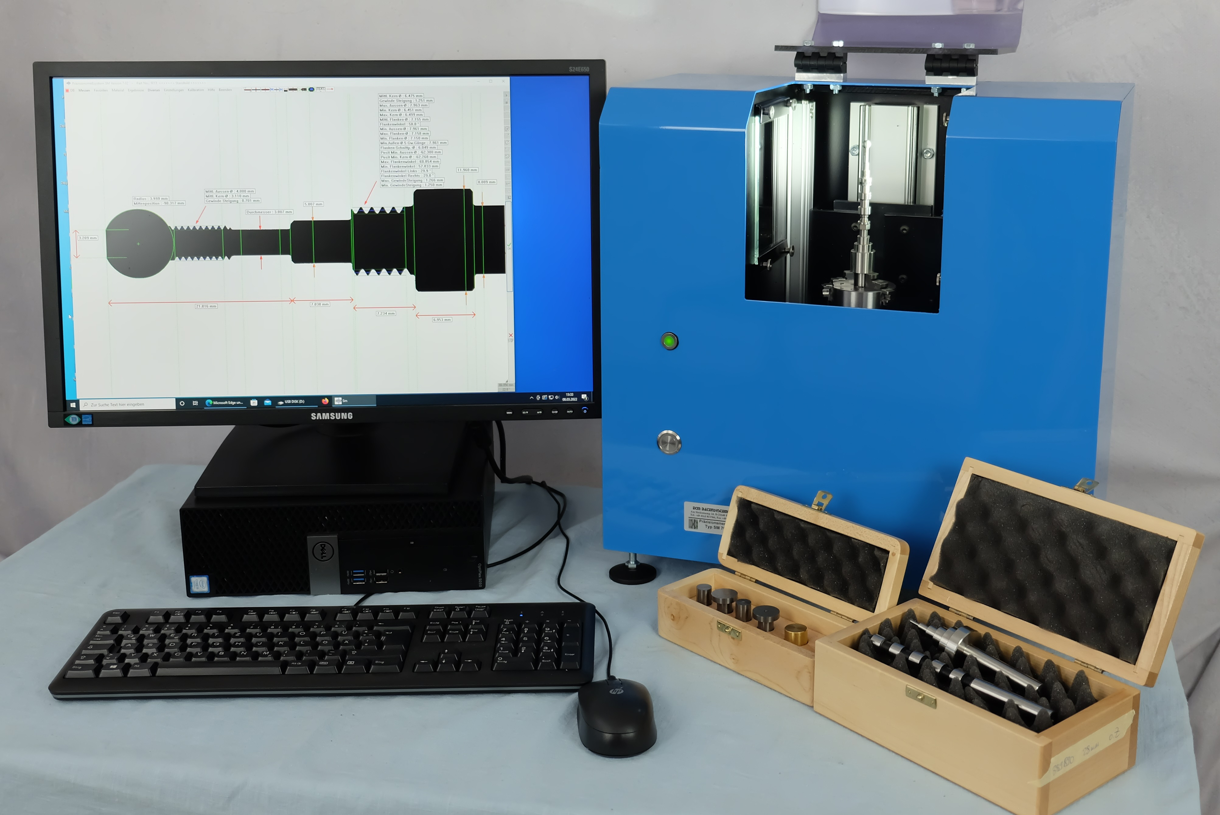 Compact system with extended measuring range.