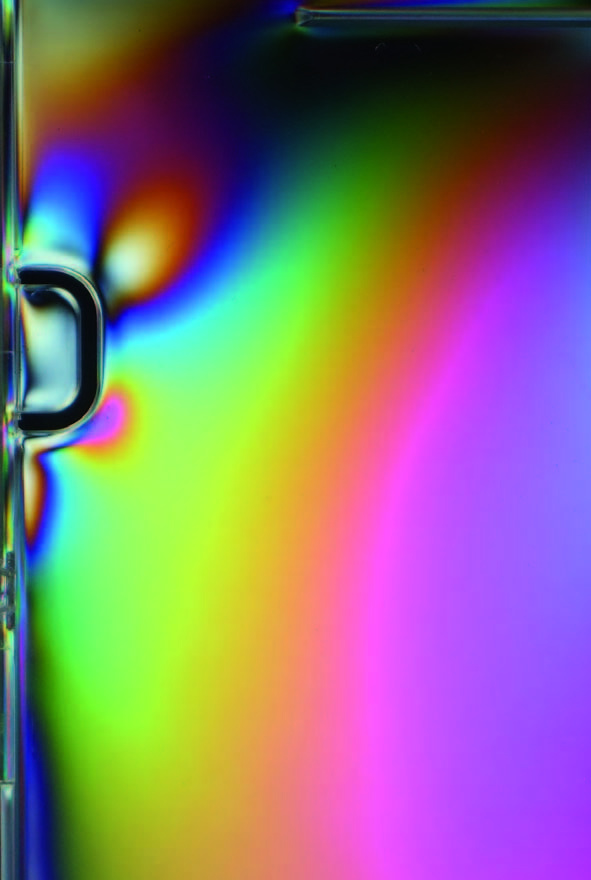 the fiber direction is represented in pseudo colors 